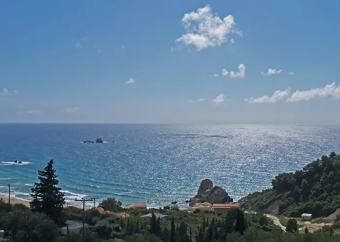 With Large Swimming Pool And Sea View At Beach, Corfu Appartamento Pelekas