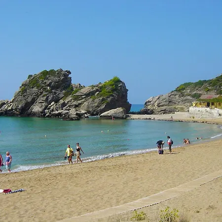 Apartment With Large Swimming Pool And Sea View At Beach, Corfu Pelekas