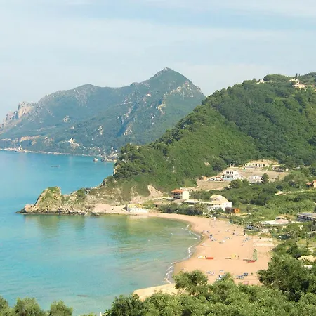 With Large Swimming Pool And Sea View At Beach, Corfu Apartament *